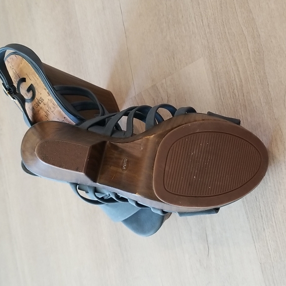 EUC G by GUESS Women's Seany Washed Denim/Jayne Nubuck Sandal Size 8.5 - Picture 9 of 10